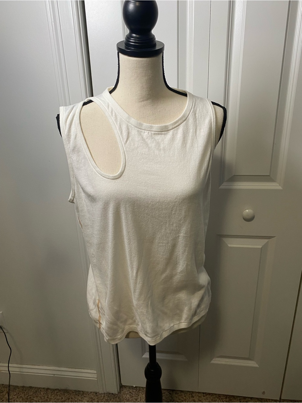 Nagnata White Asymmetric Cutout Lightweight Knit Sweater Tank